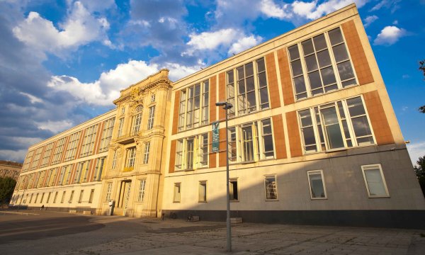 A picture of ESMT Berlin building