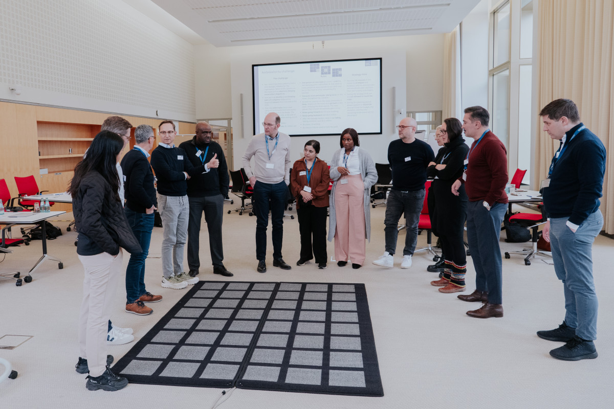 ETP participants during the electric maze exercise