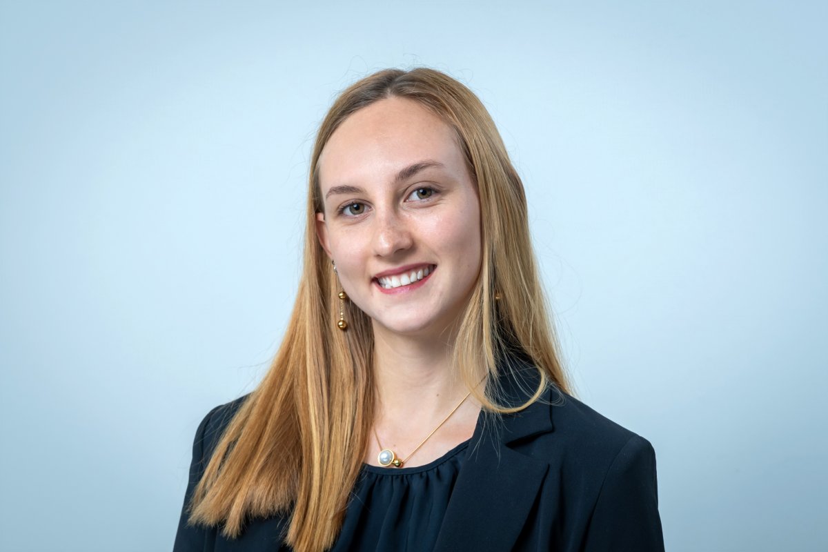 ESMT Master in Analytics and AI student Victoria Landazuri 
