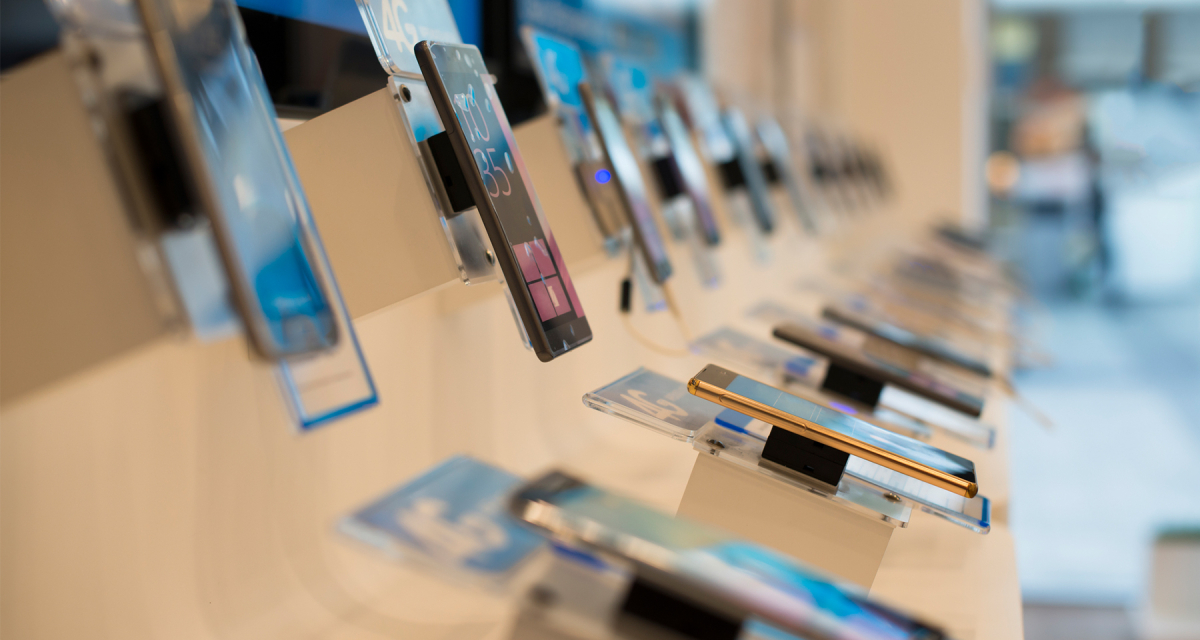 smartphones in display in a shop