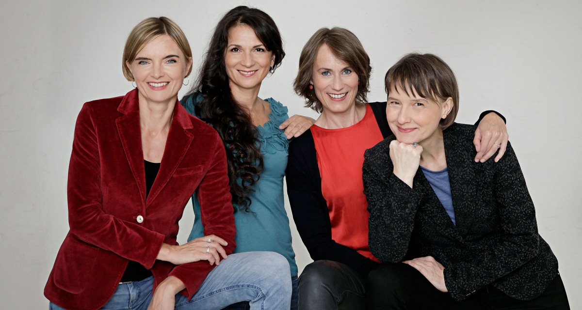 4 members of the Klenke Quartett posing together