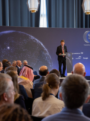 Jörg Rocholl speaking at Berlin Global Dialogue