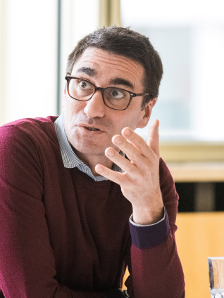 Gianluca Carnabuci ESMT faculty