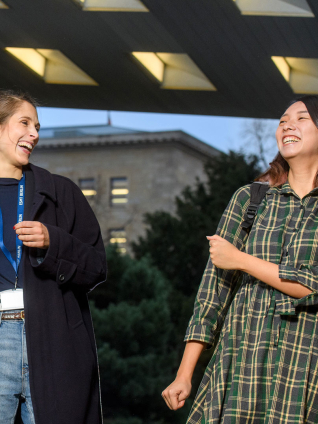 MBA 2021 students on campus
