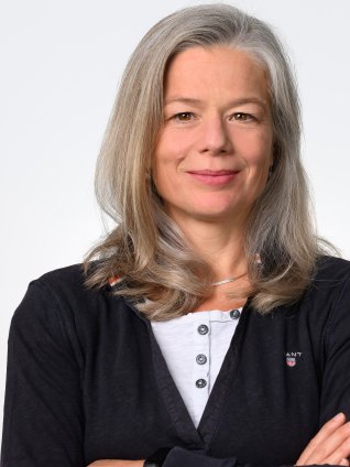 This is a photo of Nora Grasselli, ESMT Berlin.