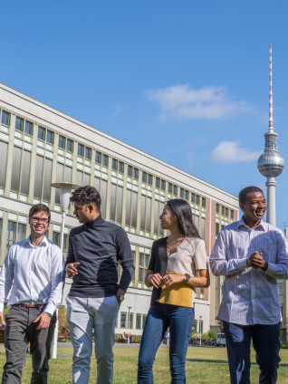 ESMT Berlin, garden, students