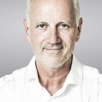 This is a photo of Harald Hungenberg, ESMT Berlin.