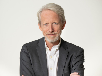 This is a photo of Jan Hagen, ESMT Berlin.