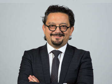 This is a photo of Tamer Boyaci, ESMT Berlin.