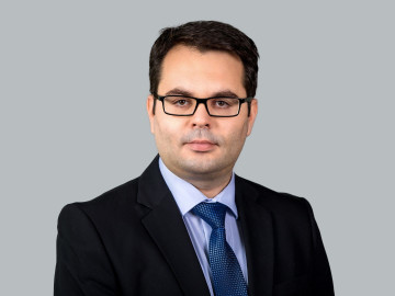 This is a photo of Huseyin Gurkan, ESMT Berlin.