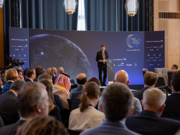 Jörg Rocholl speaking at Berlin Global Dialogue