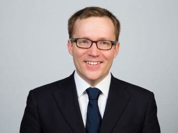 This is a photo of Johannes Johnen, ESMT Berlin.