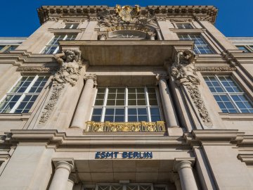 ESMT Learning Center LC