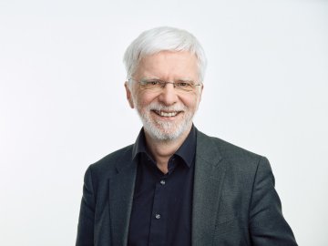 Image of Professor Andreas Suchanek