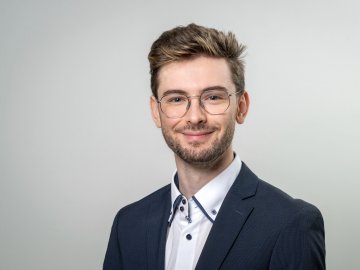 Portrait of ESMT Berlin Master in Innovation and Entrepreneurship student Alexander Berner