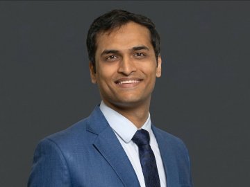 Portrait of ESMT Full-time MBA student Punit Thakkar