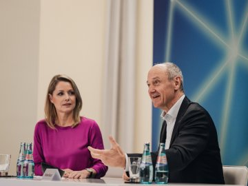 Today's Global Leader with Roland Busch President and CEO, Siemens AG at ESMT Berlin 