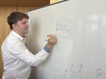 ESMT Executive Education participant Rouven Weber taking part in the General Management Seminar