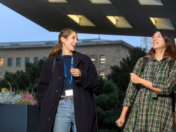 MBA 2021 students on campus