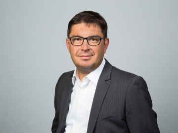 This is a photo of Konstantin Korotov, ESMT Berlin.