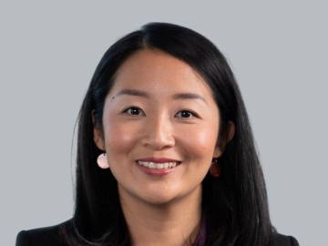 Portrait of Qiao Zhang, ESMT Berlin.
