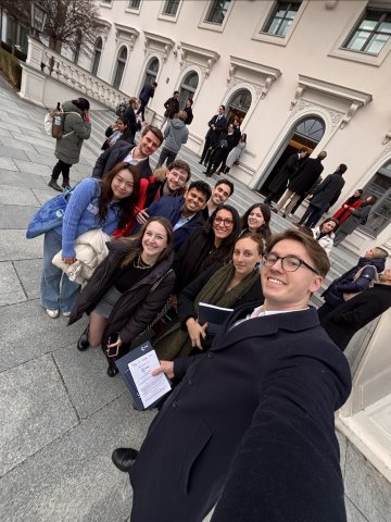 A group of ESMT master's and MBA students in Munich