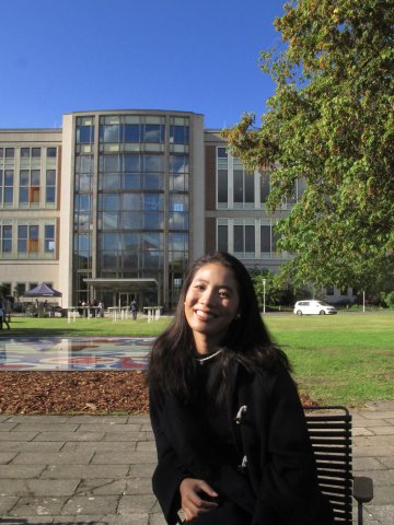 The ESMT Master in Global Management student Yinghan Chen in the campus garden in Berlin