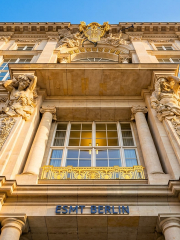 The historic façade of ESMT Berlin's campus in the former Staatsratsgebäude at Schlossplatz.