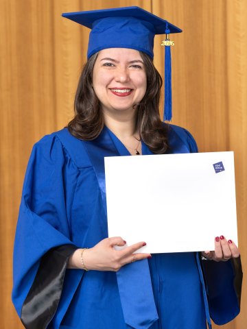 ESMT Berlin Full-time MBA alum Anahita Moaddab at her graduation
