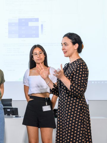 Catalina Stefanescu-Cuntze teaching