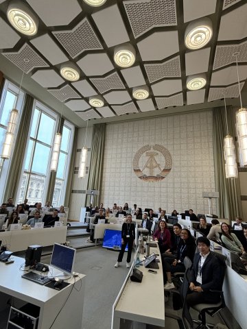 The ESMT Berlin Part-time MBA students during an in-person seminar on the ESMT campus
