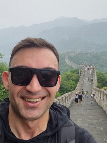 ESMT Berlin Part-time MBA student Pavel Seraphimov on the Great Wall of China