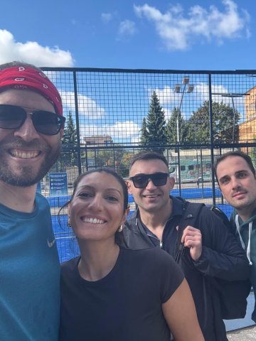 ESMT Berlin Part-time MBA students playing sports together after class