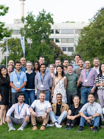 ESMT Berlin Global Online MBA students during Berlin Experience Week, bonding in the campus garden