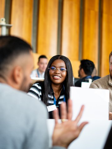 ESMT Berlin Global Online MBA students during a Berlin Experience Week classroom discussion 