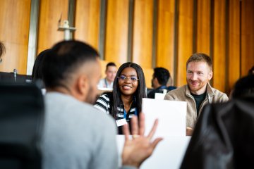 ESMT Berlin Global Online MBA students during a Berlin Experience Week classroom discussion 