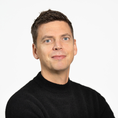 Professor Linus Dahlander