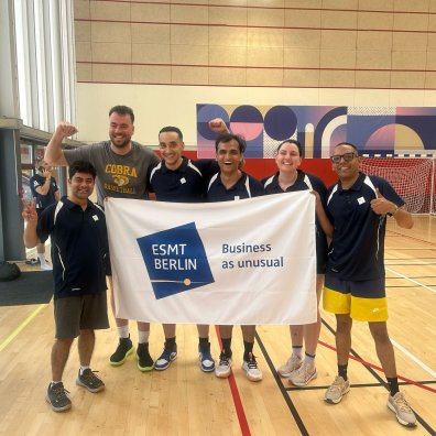 Leif Steen and the ESMT Berlin basketball team