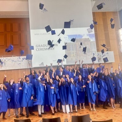Maria Londono and the Full-time MBA graduating class of 2024