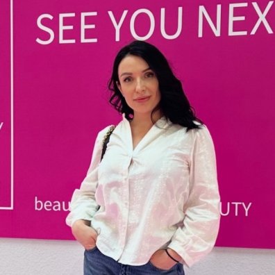 Maryna Salomatina, ESMT Alum, at a business event