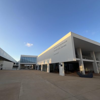 Image of the library at NOVA business school in Portugal