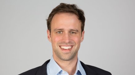 This is a photo of Martin Schweinsberg, ESMT Berlin.