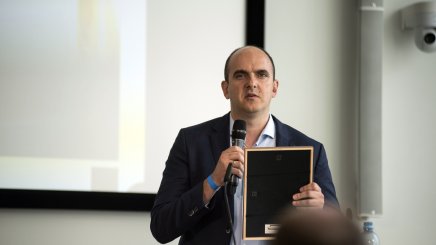 Alumni Achievement Award 2019 - Peter Minev II