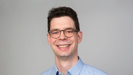 This is a photo of Jan Nimczik, ESMT Berlin.