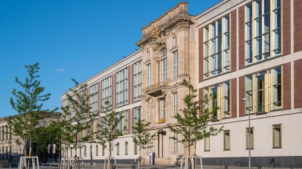This is a photo of the front of the ESMT Berlin building.