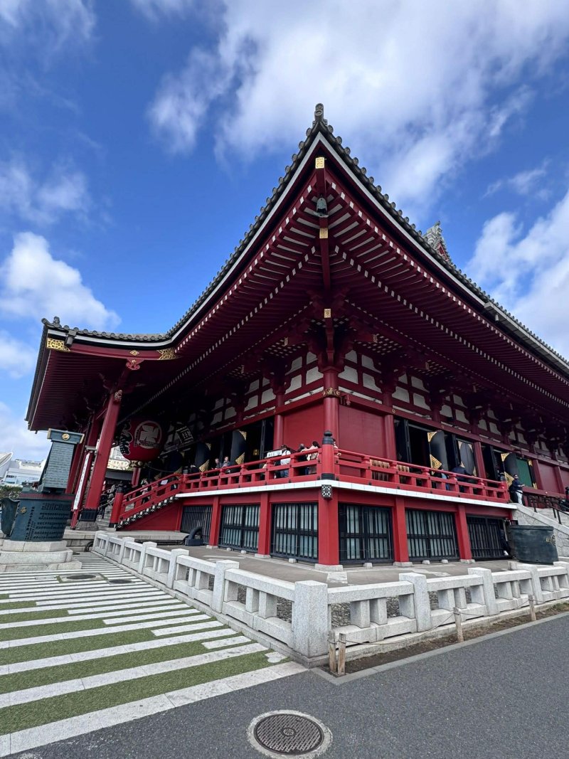 Image of a shrine in Tokyo