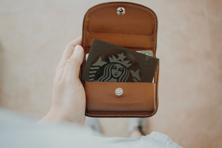 wallet with a Starbucks loyalty card